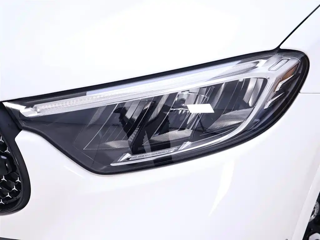 Mercedes-Benz Mercedes-Benz GLC Coupe 2024 GLC 260 4MATIC Coupé SUV 2025 - thumbnail 4