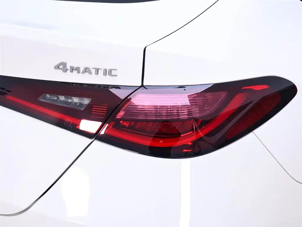 Mercedes-Benz Mercedes-Benz GLC Coupe 2024 GLC 260 4MATIC Coupé SUV 2025 - thumbnail 9