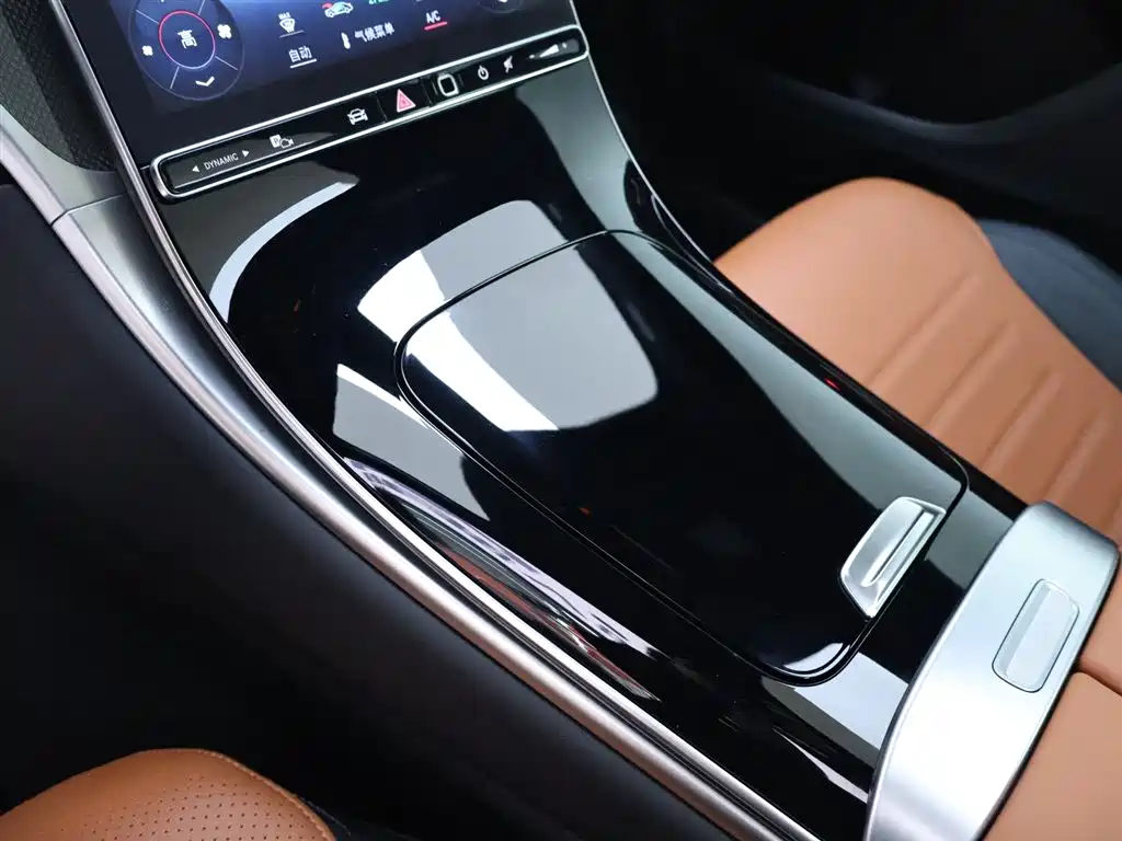 Mercedes-Benz Mercedes-Benz GLC Coupe 2024 GLC 260 4MATIC Coupé SUV 2025 - thumbnail 12