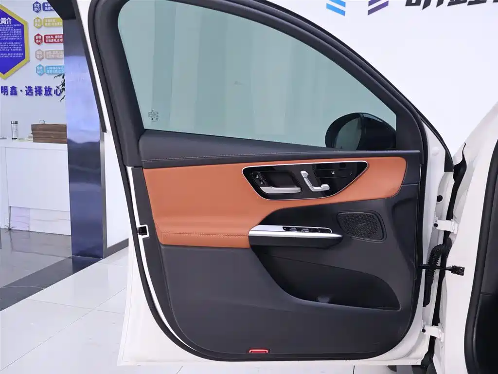 Mercedes-Benz Mercedes-Benz GLC Coupe 2024 GLC 260 4MATIC Coupé SUV 2025 - thumbnail 18