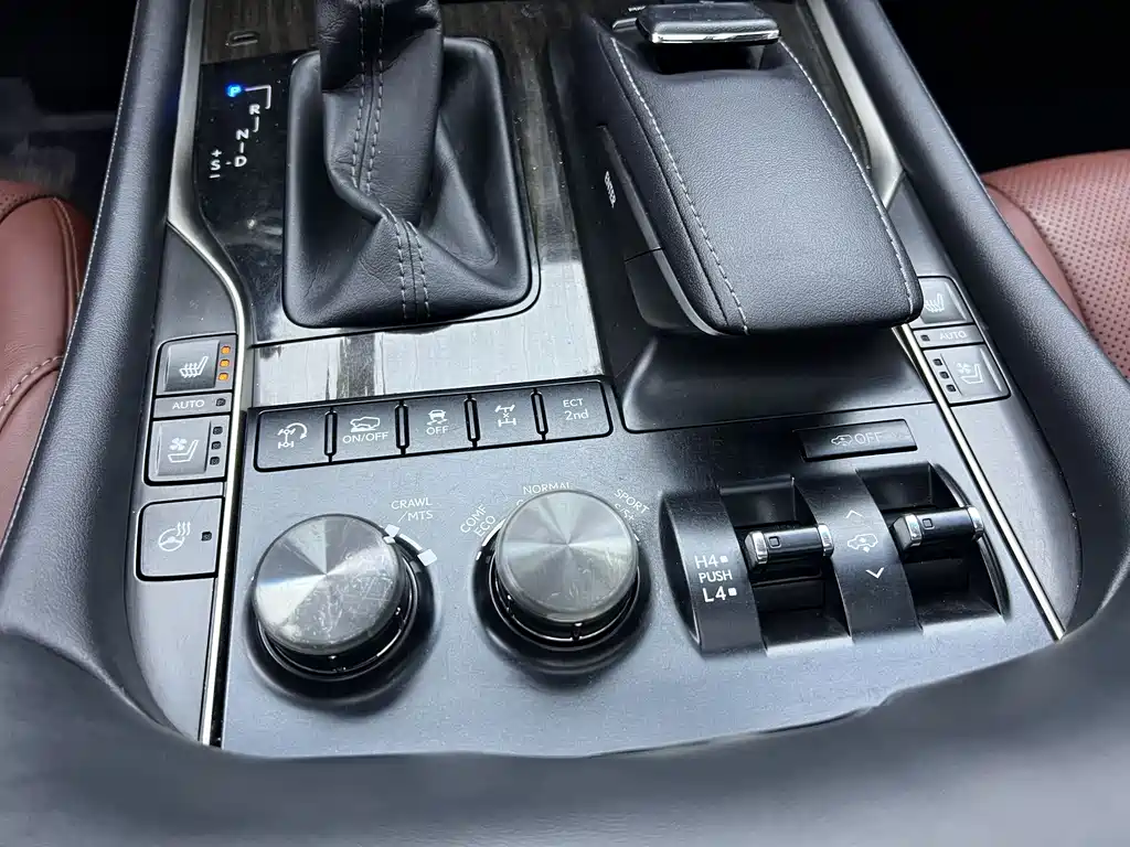 Lexus Lexus LX 570 F Sport 2016 - thumbnail 9