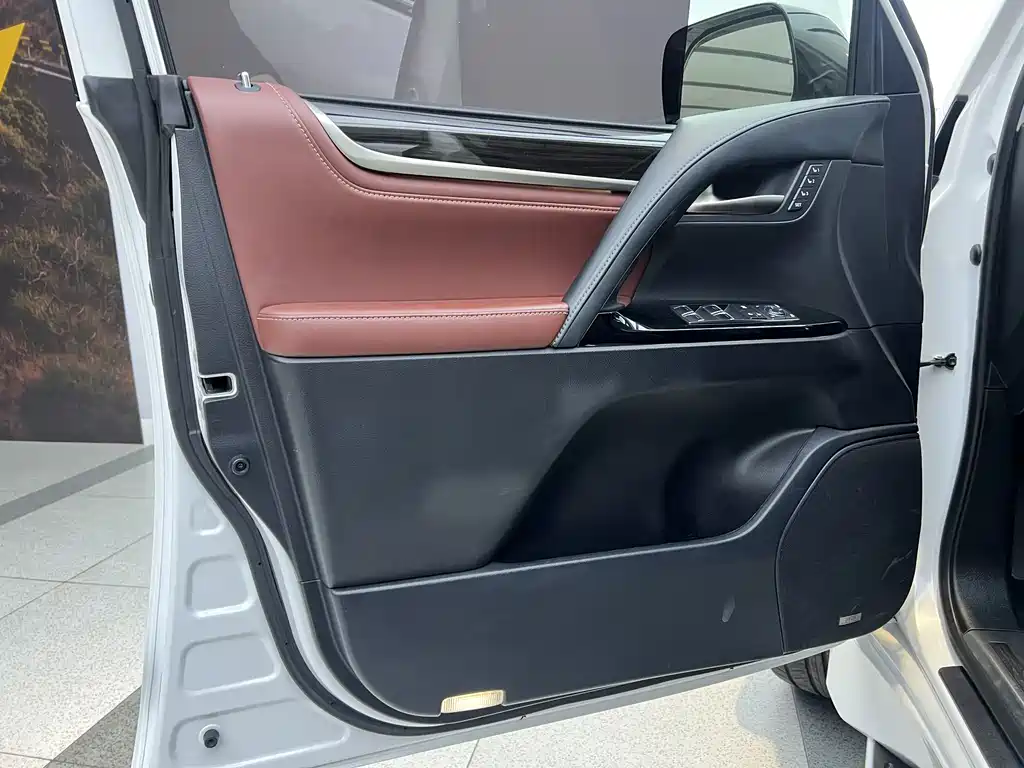 Lexus Lexus LX 570 F Sport 2016 - thumbnail 13