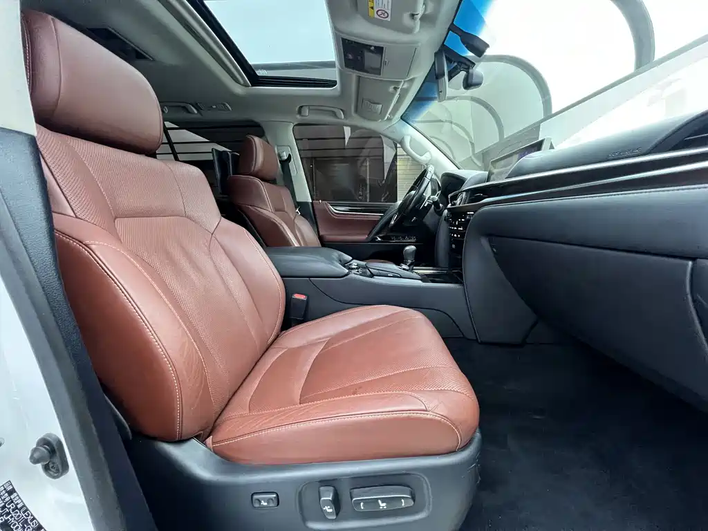Lexus Lexus LX 570 F Sport 2016 - thumbnail 21