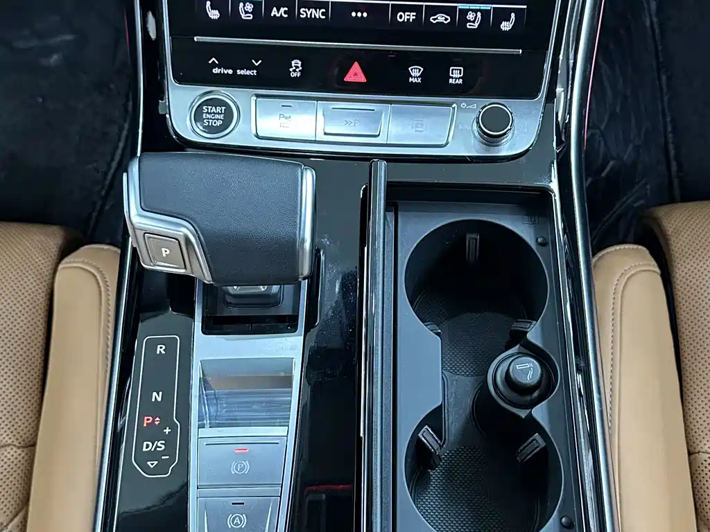 Audi Audi A8 2024 A8L 50 TFSI quattro Premium Selection 2024 - thumbnail 17