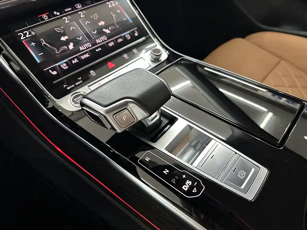 Audi Audi A8 2024 A8L 50 TFSI quattro Premium Selection 2024 - thumbnail 18