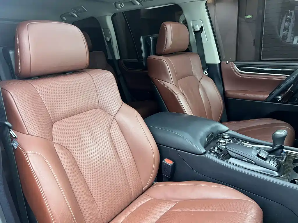 Lexus Lexus LX 570 F Sport 2016 - thumbnail 25