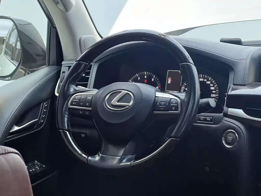 Lexus Lexus LX 570 F Sport 2016 - thumbnail 30