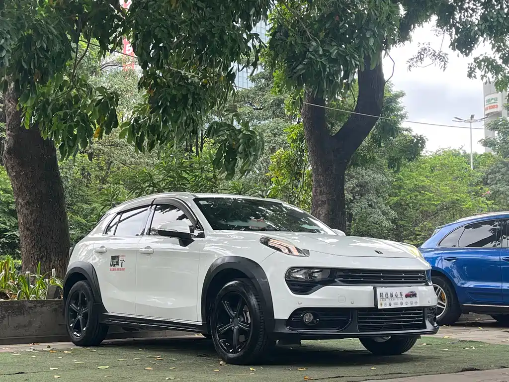 Lynk & Co Lynk & Co 02 2018 1.5T DCT FWD Pure Lite Edition China V 2018 - thumbnail 3