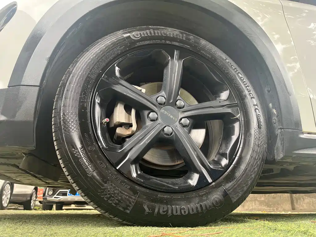 Lynk & Co Lynk & Co 02 2018 1.5T DCT FWD Pure Lite Edition China V 2018 - thumbnail 6