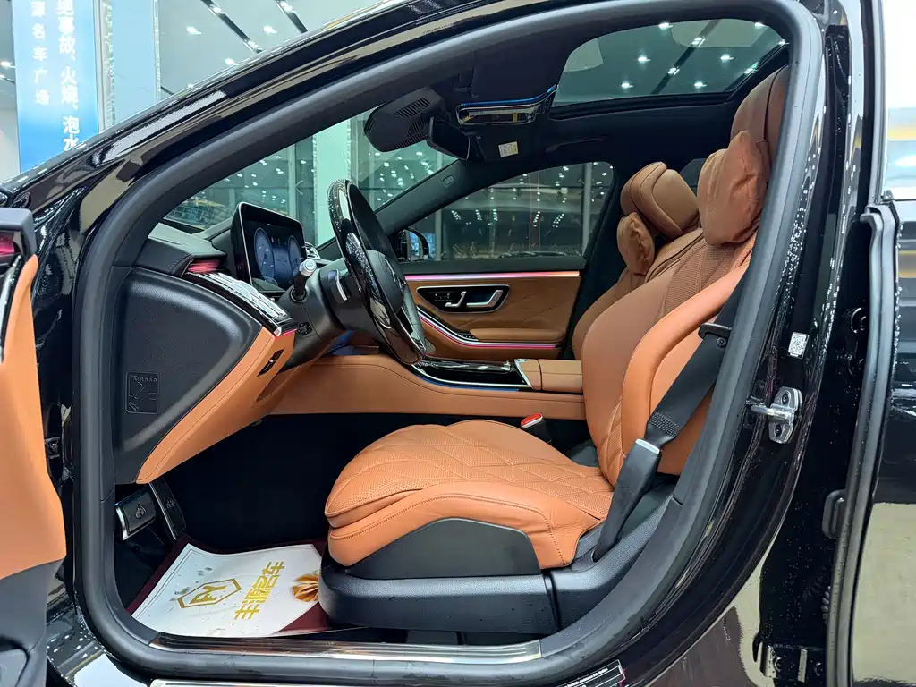 Mercedes-Benz Maybach S-Class 2021 S 580 4MATIC 2021 - thumbnail 4