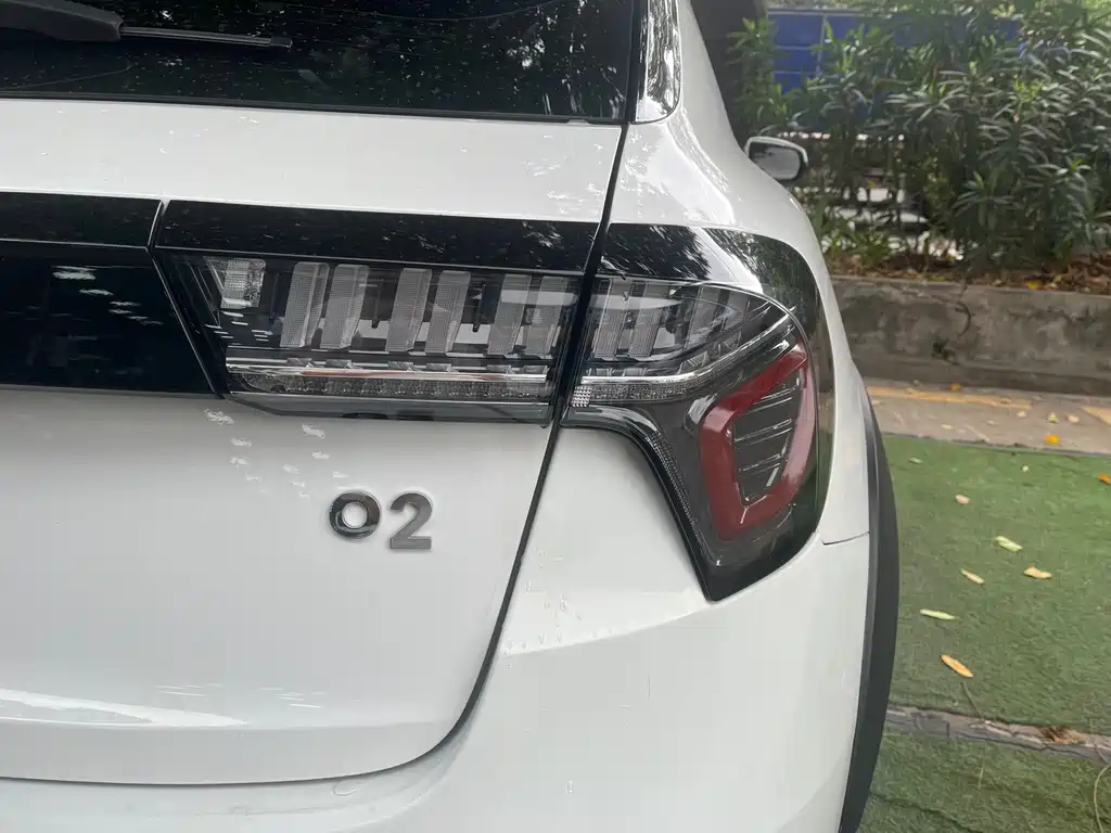 Lynk & Co Lynk & Co 02 2018 1.5T DCT FWD Pure Lite Edition China V 2018 - thumbnail 20