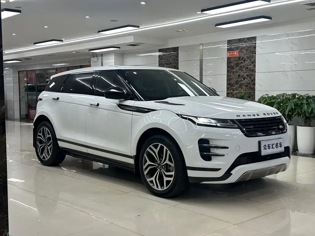 Land Rover Range Rover Evoque 2024 Range Rover Evoque L SE Prestige Light Edition 2024 - thumbnail 3