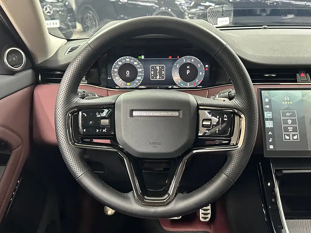 Land Rover Range Rover Evoque 2024 Range Rover Evoque L SE Prestige Light Edition 2024 - thumbnail 14