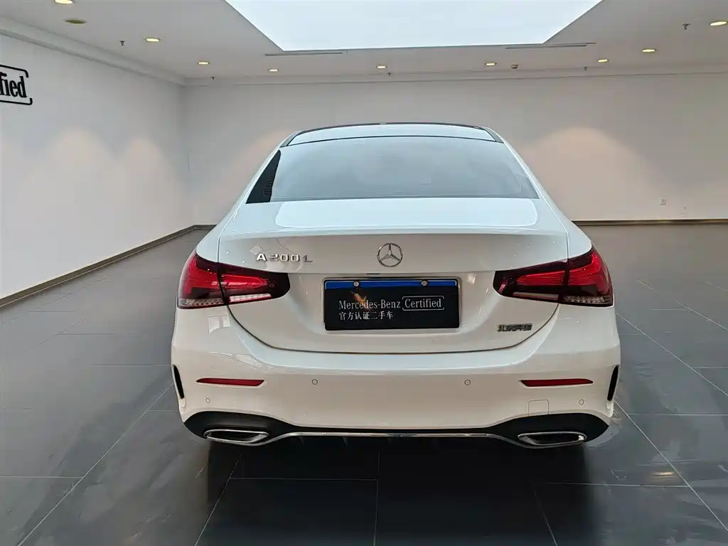 Mercedes-Benz Mercedes-Benz A-Class 2023 A 200 L Fashion Edition 2023 - thumbnail 3