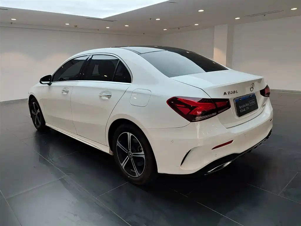 Mercedes-Benz Mercedes-Benz A-Class 2023 A 200 L Fashion Edition 2023 - thumbnail 6