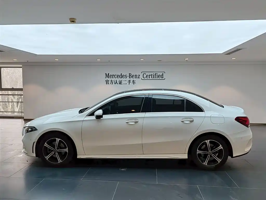 Mercedes-Benz Mercedes-Benz A-Class 2023 A 200 L Fashion Edition 2023 - thumbnail 7