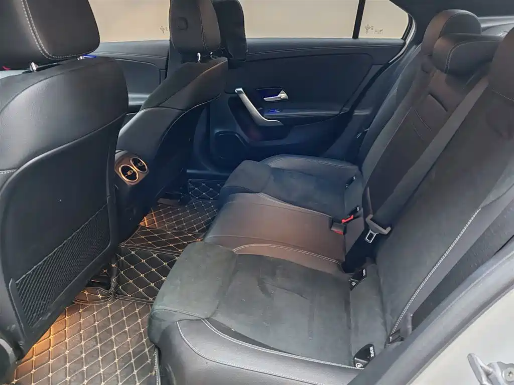 Mercedes-Benz Mercedes-Benz A-Class 2023 A 200 L Fashion Edition 2023 - thumbnail 8