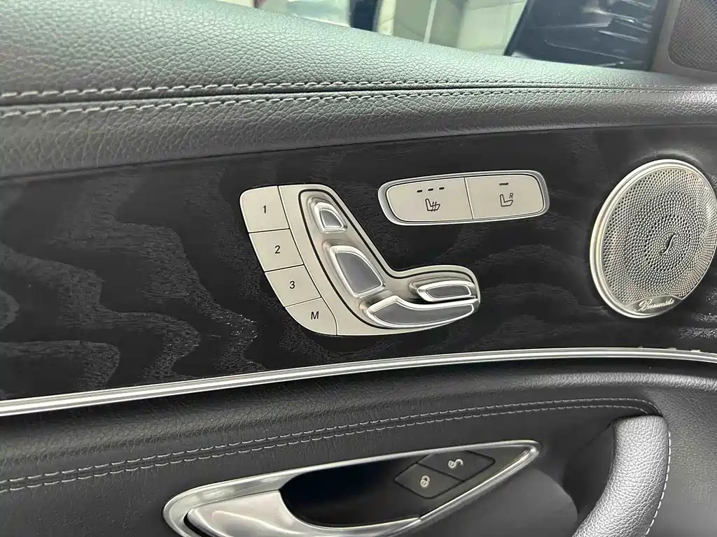 Mercedes-Benz Mercedes-Benz E-Class 2019 E 300 L Sport Fashion Edition 2019 - thumbnail 9