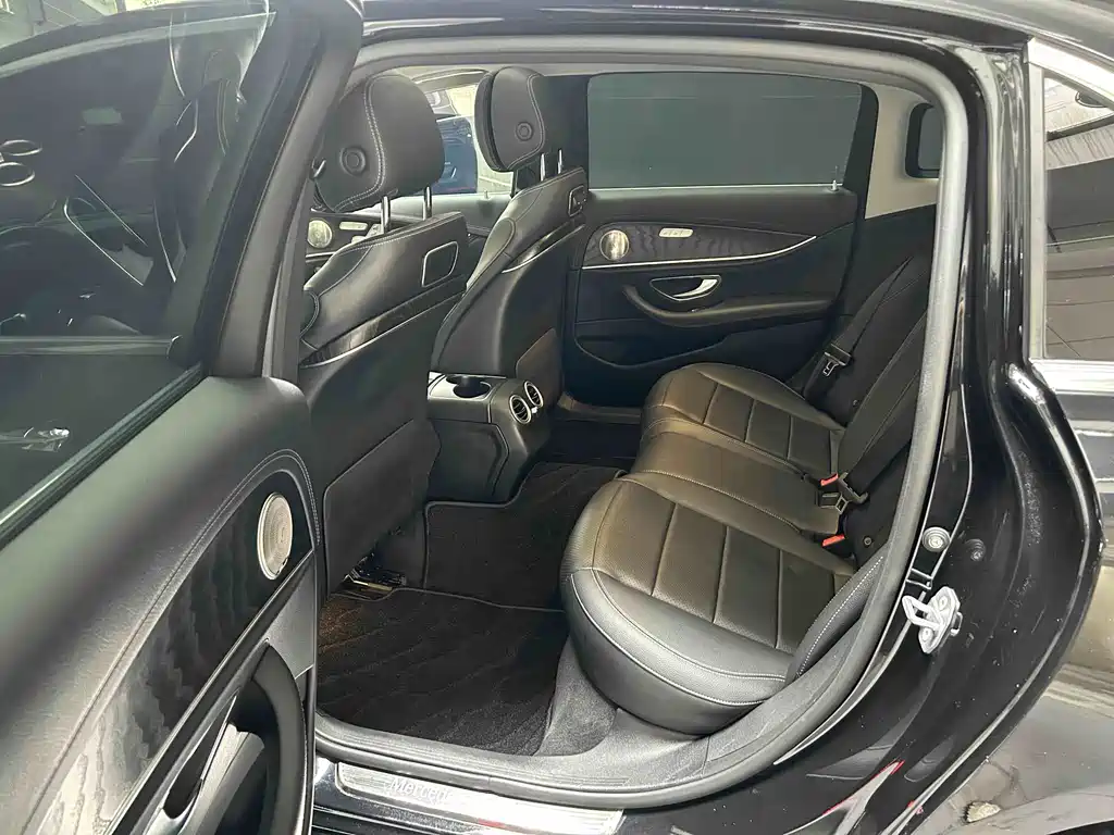 Mercedes-Benz Mercedes-Benz E-Class 2019 E 300 L Sport Fashion Edition 2019 - thumbnail 15