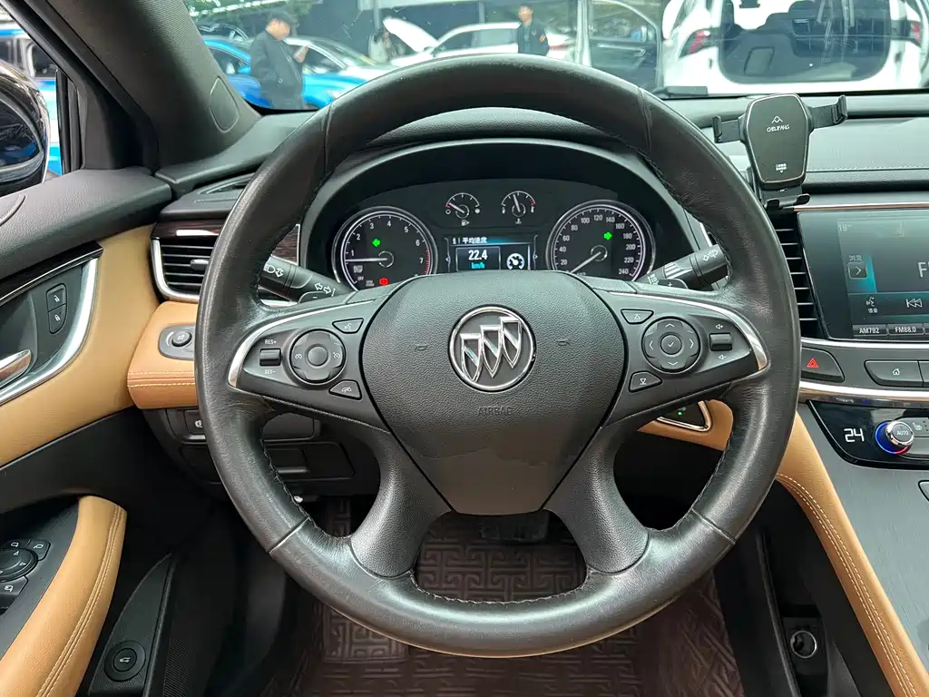 Buick Buick LaCrosse 2018 28T Elite 2019 - thumbnail 13