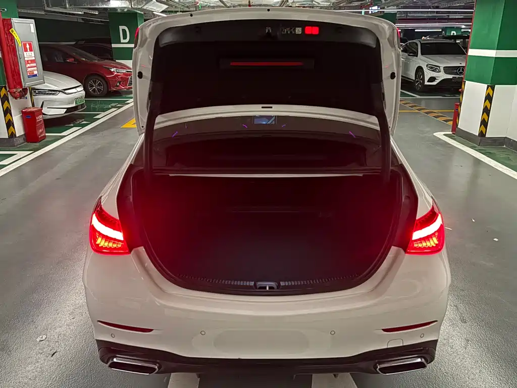 Mercedes-Benz Mercedes-Benz C-Class 2023 Facelift C 260 L Night Sport Edition 2023 - thumbnail 13