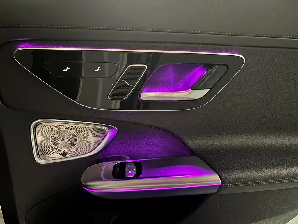 Mercedes-Benz Mercedes-Benz C-Class 2023 Facelift C 260 L Night Sport Edition 2023 - thumbnail 17