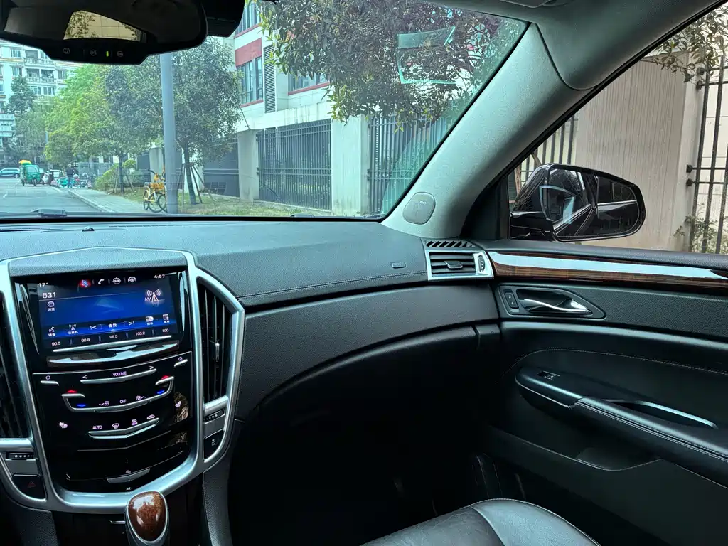 Cadillac Cadillac SRX 2014 3.0L Luxury 2015 - thumbnail 16