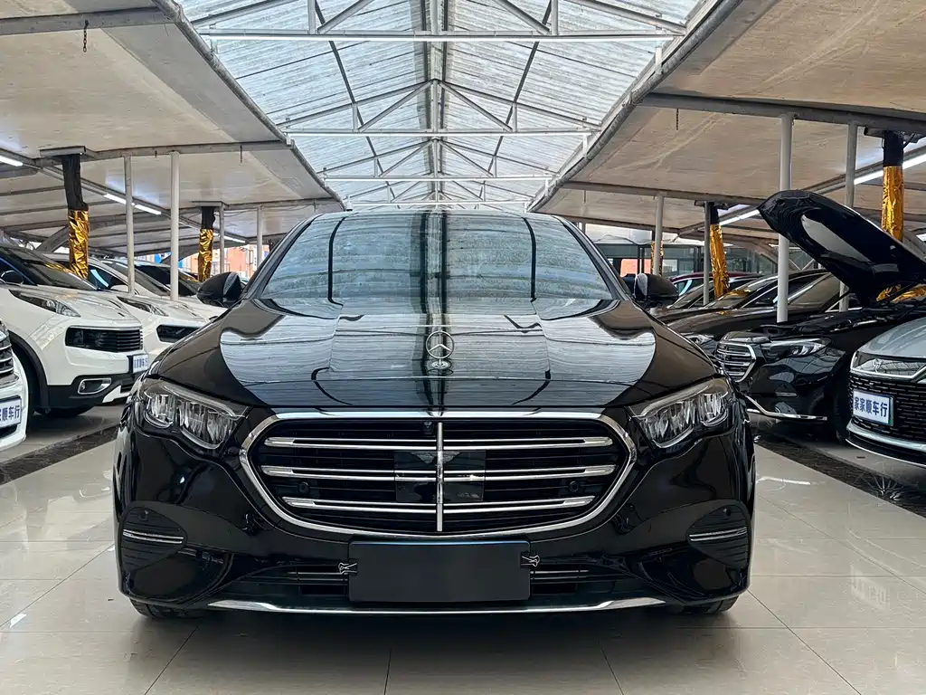Mercedes-Benz Mercedes-Benz E-Class 2024 Model Year Facelift E 260 L 2024 - thumbnail 2
