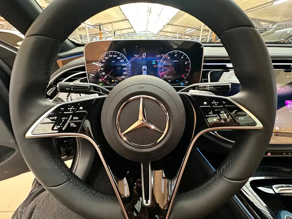 Mercedes-Benz Mercedes-Benz E-Class 2024 Model Year Facelift E 260 L 2024 - thumbnail 10