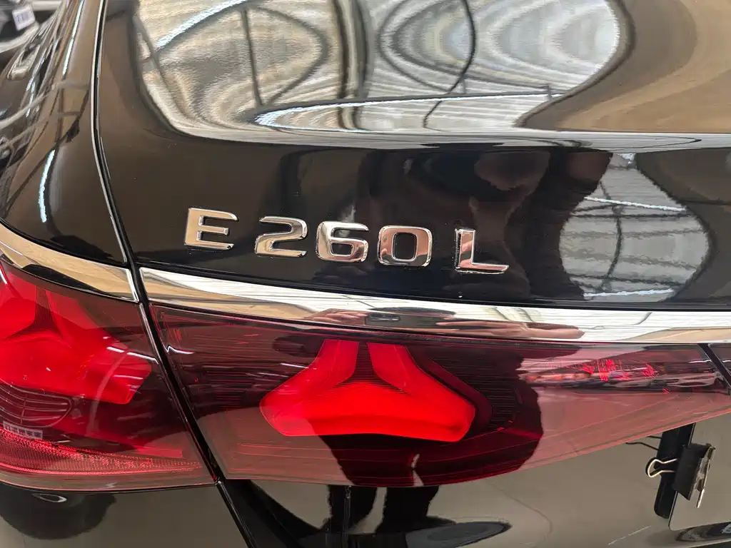 Mercedes-Benz Mercedes-Benz E-Class 2024 Model Year Facelift E 260 L 2024 - thumbnail 13