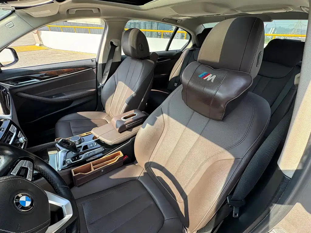 BMW BMW 5 Series 2019 525Li Luxury Package 2019 - thumbnail 17
