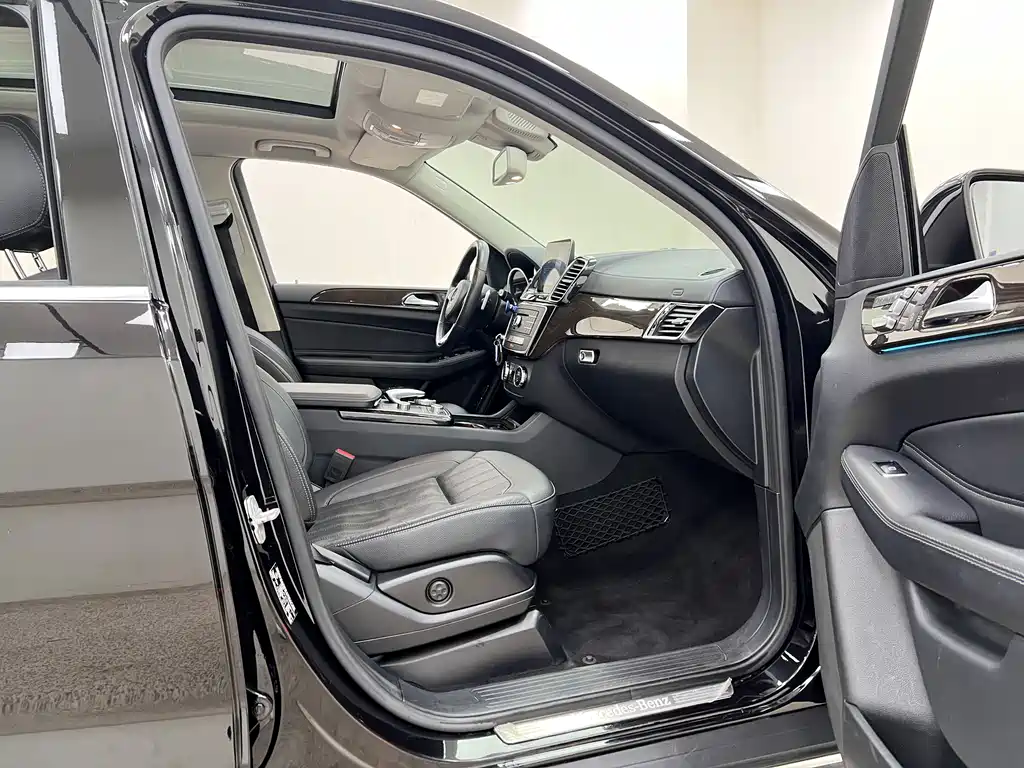 Mercedes-Benz Mercedes-Benz GLS 2017 GLS 400 4MATIC Sport Edition 2017 - thumbnail 15