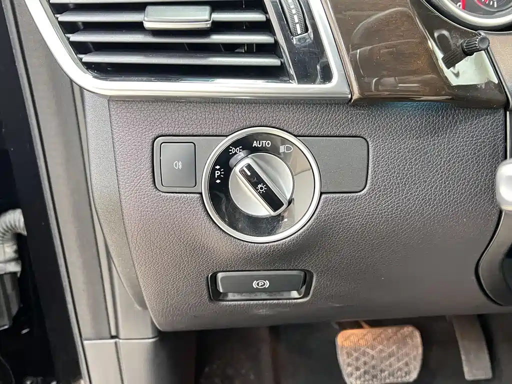 Mercedes-Benz Mercedes-Benz GLS 2017 GLS 400 4MATIC Sport Edition 2017 - thumbnail 30
