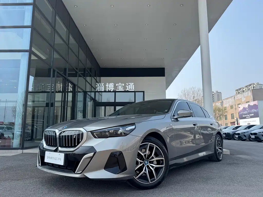 BMW BMW i5 2024 eDrive 35L M Sport Package 2025 - thumbnail 2