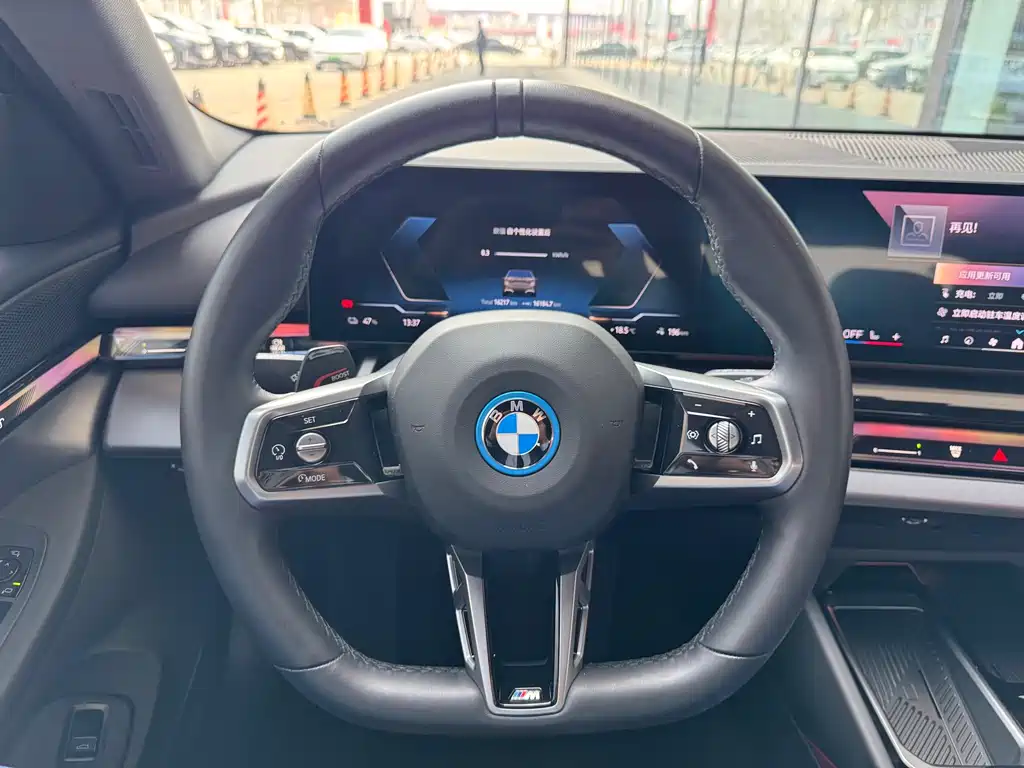 BMW BMW i5 2024 eDrive 35L M Sport Package 2025 - thumbnail 6