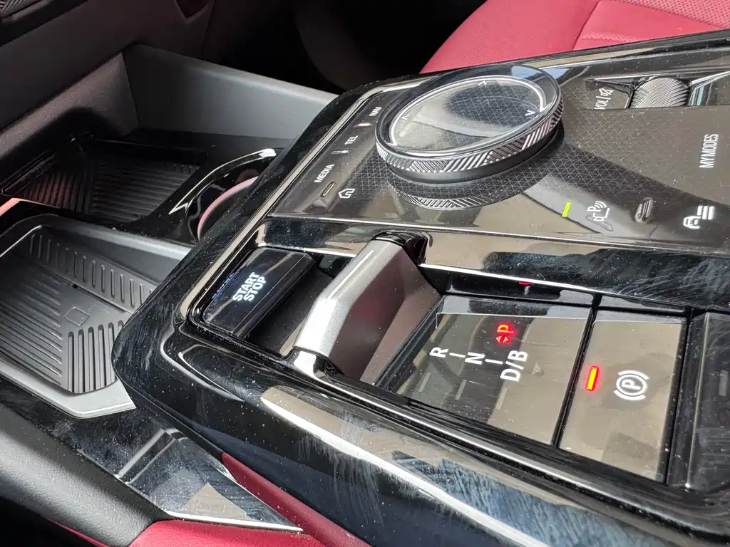 BMW BMW i5 2024 eDrive 35L M Sport Package 2025 - thumbnail 8