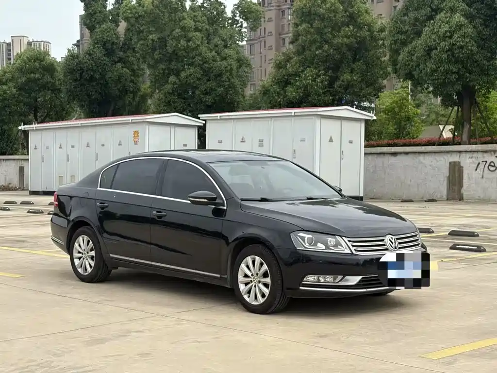 Volkswagen Volkswagen Magotan 2013 1.8TSI Luxury Edition 2013 - thumbnail 3