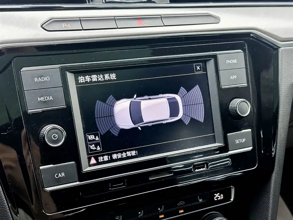 Volkswagen FAW-Volkswagen CC 2019 330TSI Elegant Edition China V 2019 - thumbnail 13