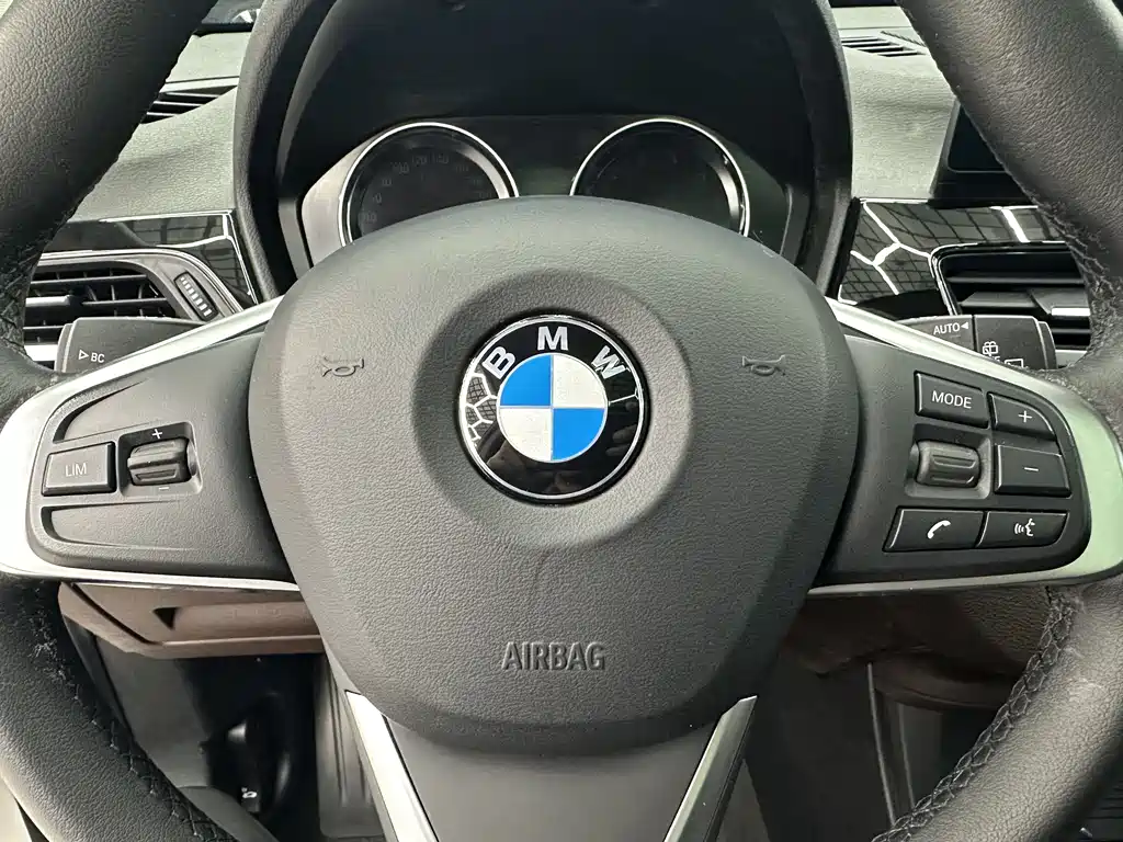 BMW BMW X1 2021 sDrive20Li Fashion Edition 2022 - thumbnail 12
