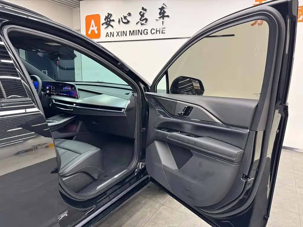 Cadillac Cadillac XT5 2025 2.0T Luxury 2024 - thumbnail 12