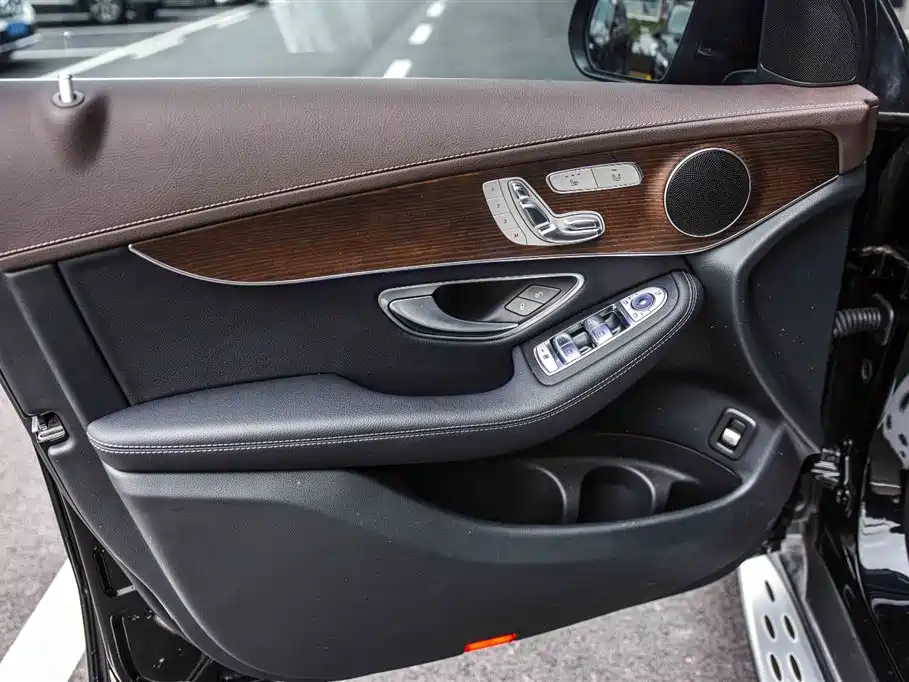 Mercedes-Benz Mercedes-Benz GLC 2022 Facelift GLC 300 L 4MATIC Dynamic Model Premium Edition 2023 - thumbnail 16