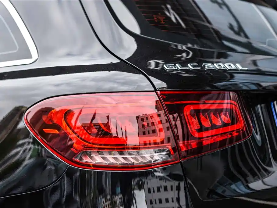 Mercedes-Benz Mercedes-Benz GLC 2022 Facelift GLC 300 L 4MATIC Dynamic Model Premium Edition 2023 - thumbnail 18