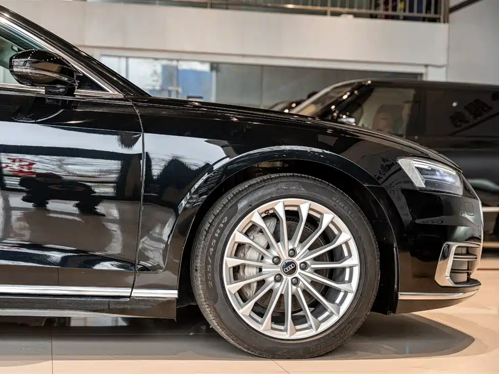 Audi Audi A8 2021 A8L 50 TFSI quattro Comfort Line 2021 - thumbnail 5