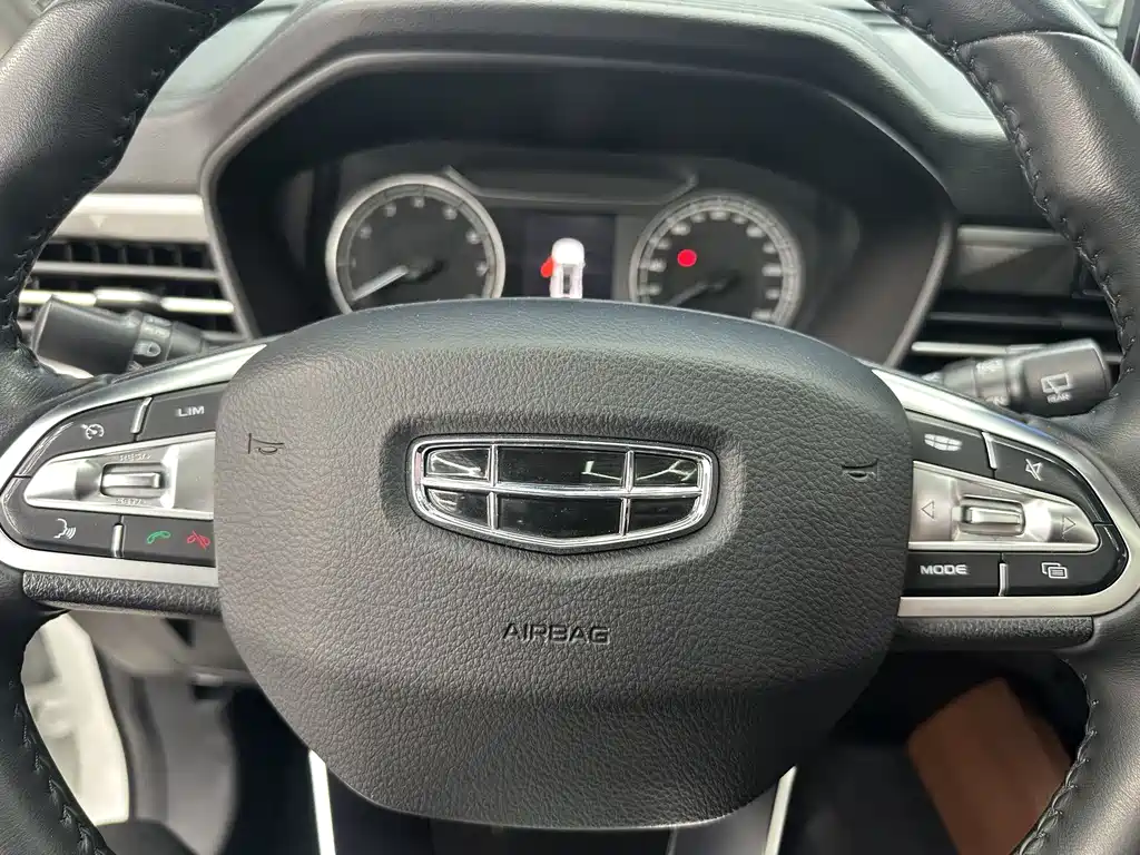 Geely Automobile Geely Emgrand X6 2021 PRO 1.4T Automatic Premium Edition 2022 - thumbnail 14