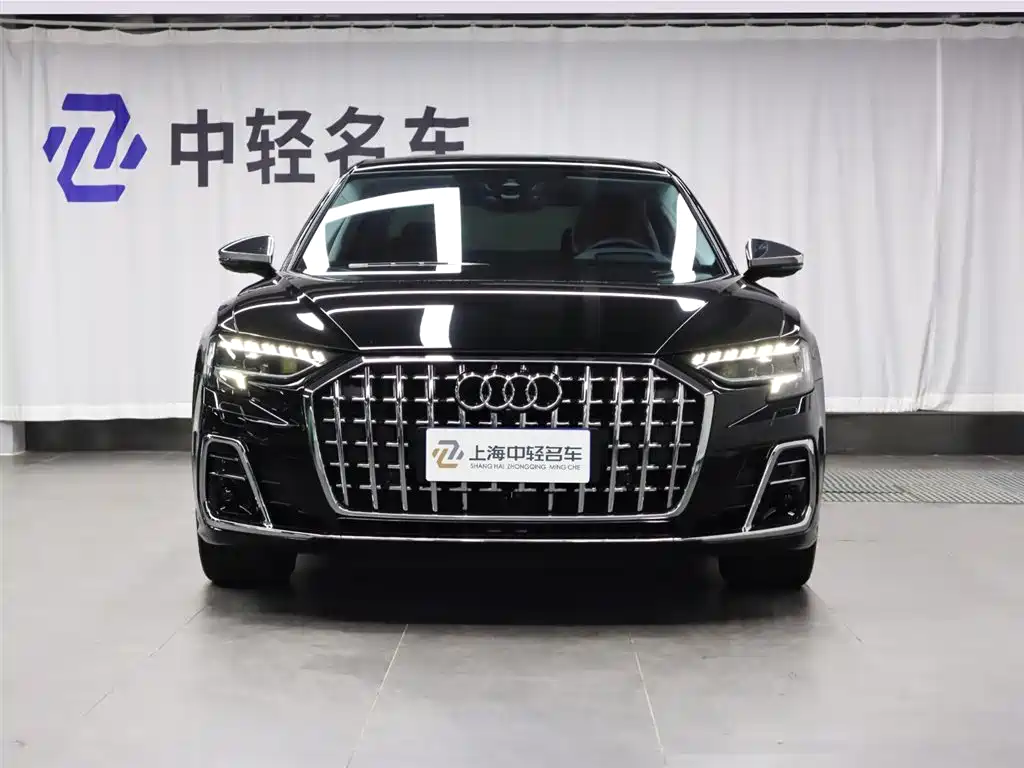 Audi Audi A8 2025 A8L Horch Founder's Edition 55TFSI 2026 - thumbnail 2