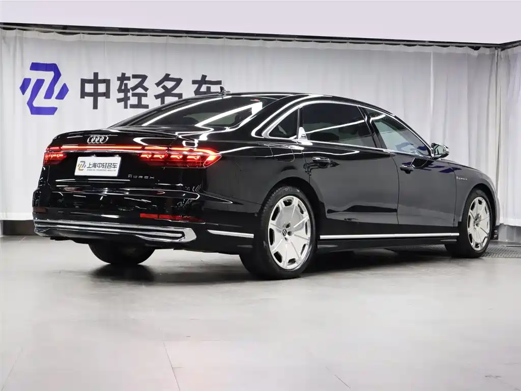 Audi Audi A8 2025 A8L Horch Founder's Edition 55TFSI 2026 - thumbnail 3