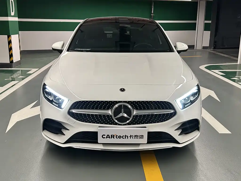 Mercedes-Benz Mercedes-Benz A-Class 2021 A 200 L Sport Sedan Fashion Edition 2021 - thumbnail 4