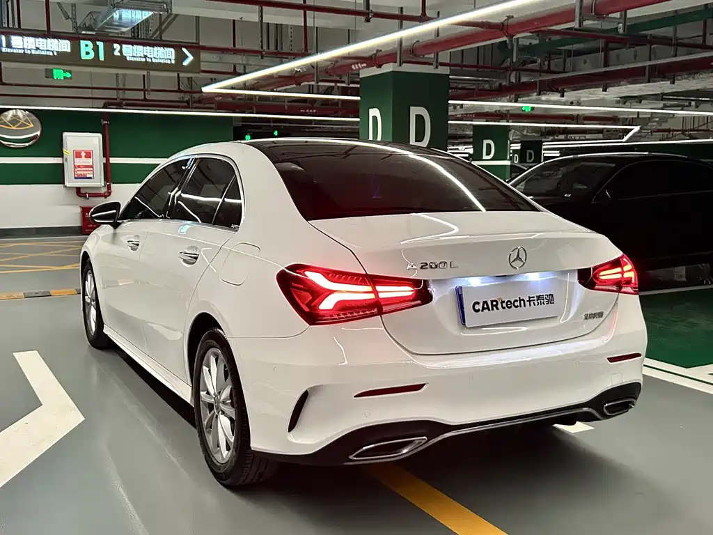 Mercedes-Benz Mercedes-Benz A-Class 2021 A 200 L Sport Sedan Fashion Edition 2021 - thumbnail 5