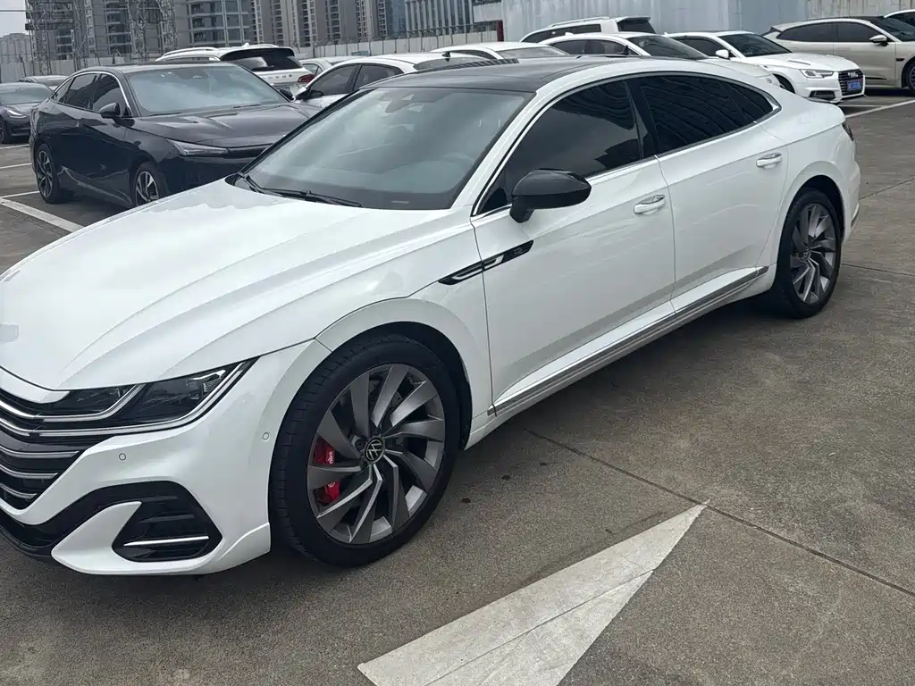 Volkswagen FAW-Volkswagen CC 2021 380TSI Dazzling Edition 2022 - thumbnail 2