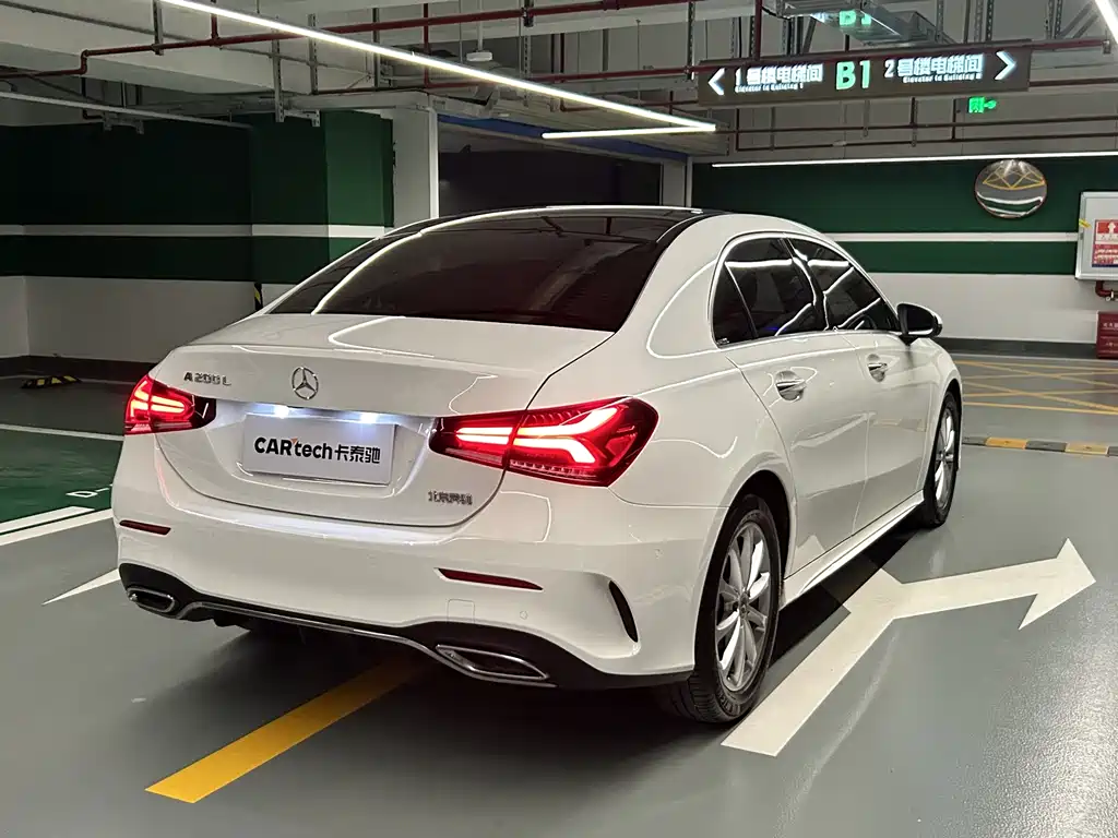 Mercedes-Benz Mercedes-Benz A-Class 2021 A 200 L Sport Sedan Fashion Edition 2021 - thumbnail 6